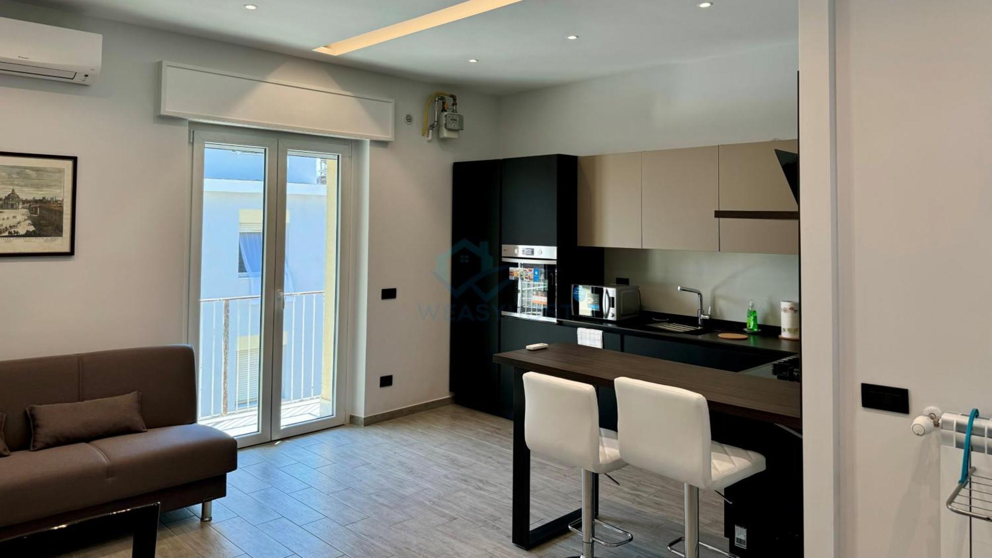 Contemporary Comfort Stylish Modern * Roma